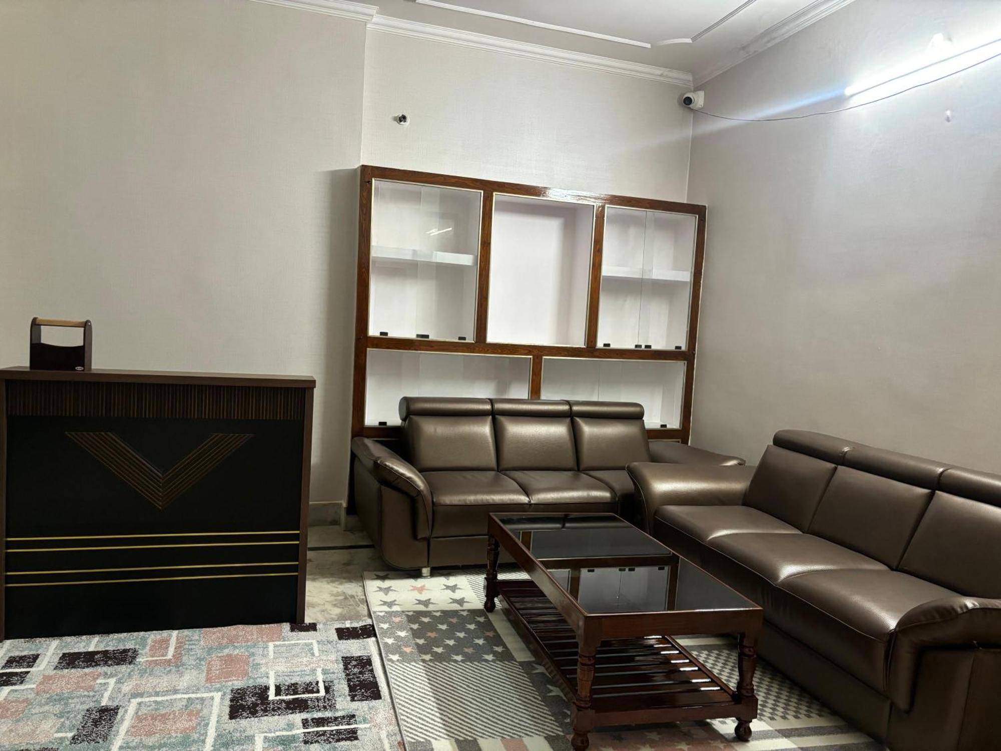 Amara Homestays Allāhābād Junction Екстериор снимка